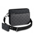 TRIO MESSENGER Louis Vuitton Men bag